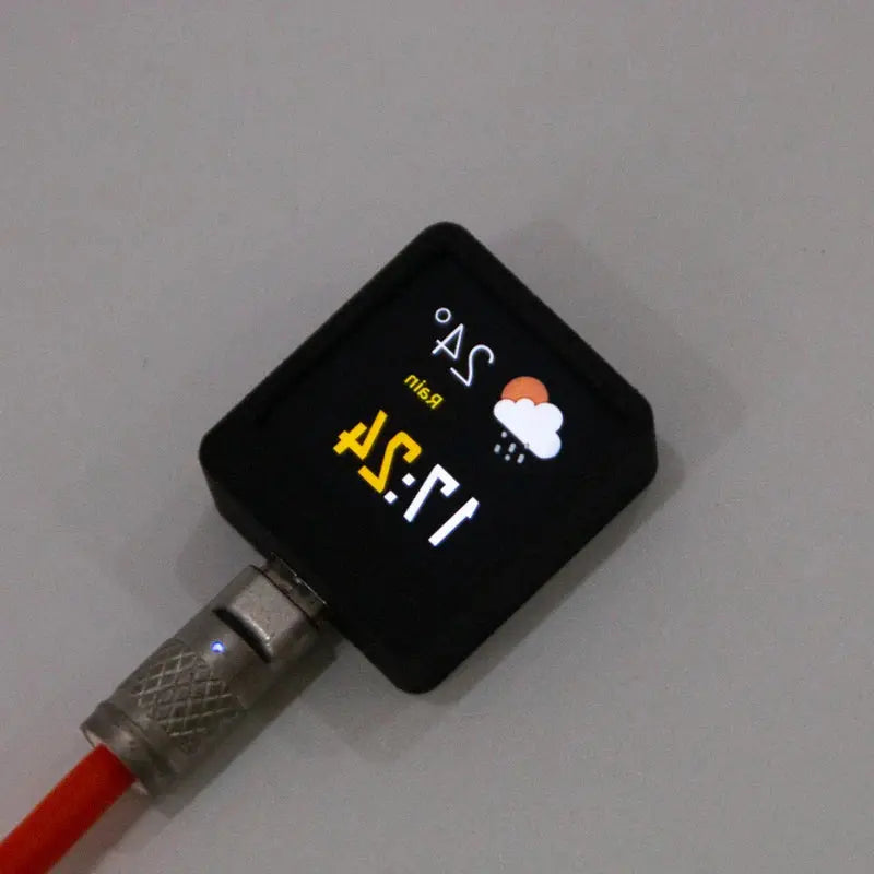 Cubo Holográfico GeekMagic – Reloj, Álbum GIF y Estación Meteorológica Inteligente de Escritorio ¡Todo Chido!