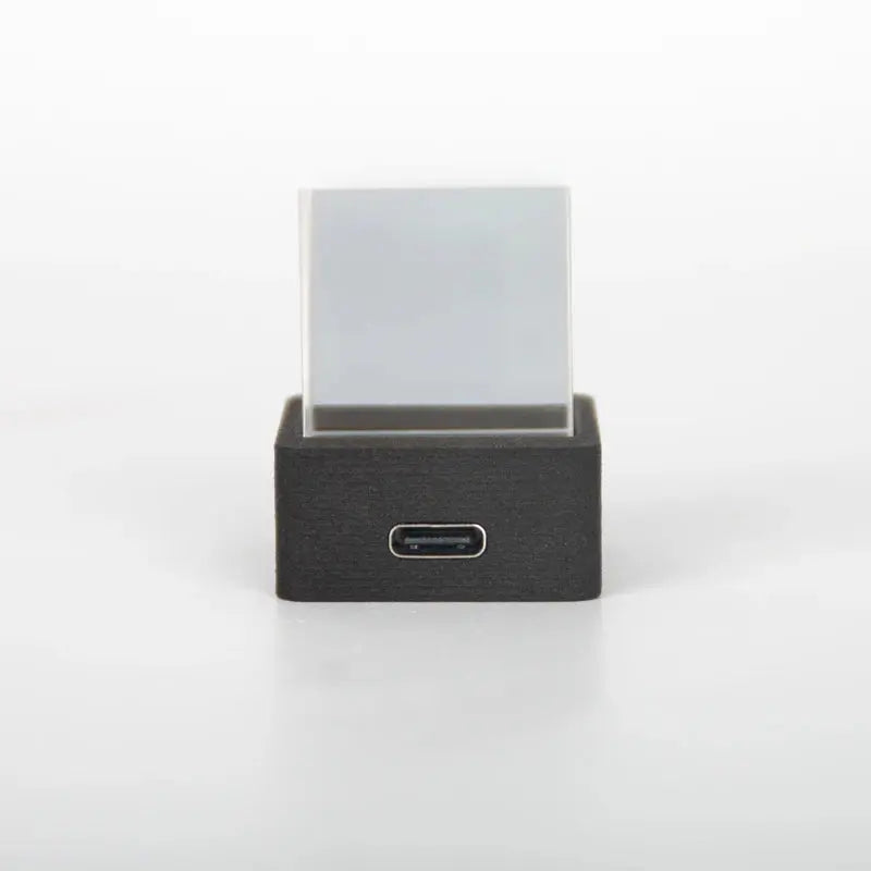 Cubo Holográfico GeekMagic – Reloj, Álbum GIF y Estación Meteorológica Inteligente de Escritorio ¡Todo Chido!