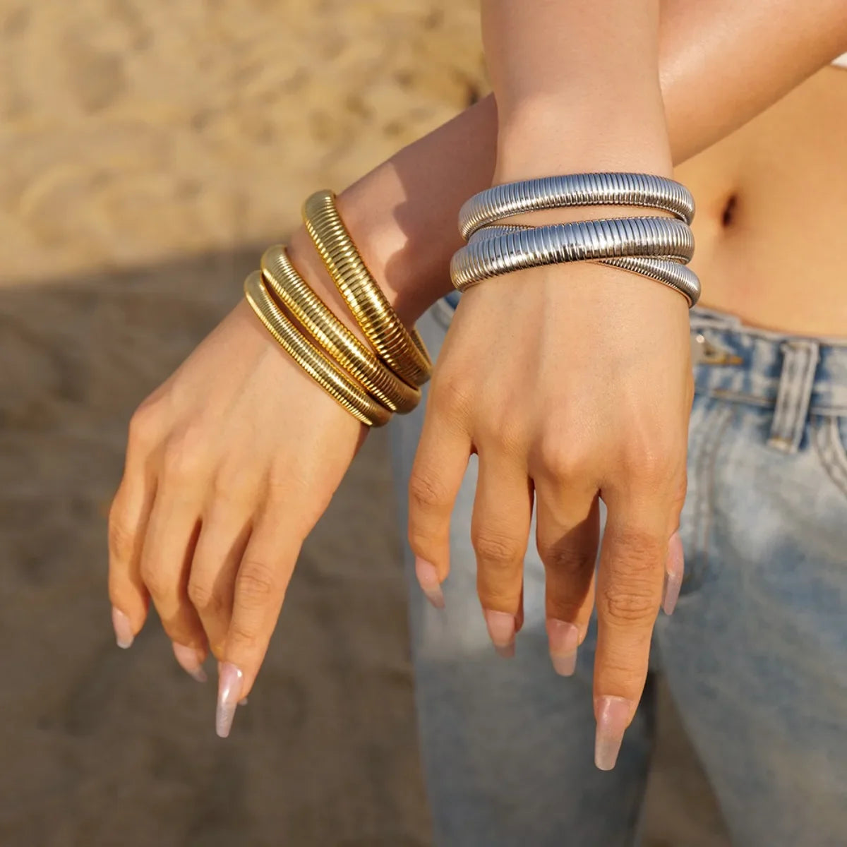 Brazalete de Acero Inoxidable Bañado en Oro 18k Tipo Serpiente