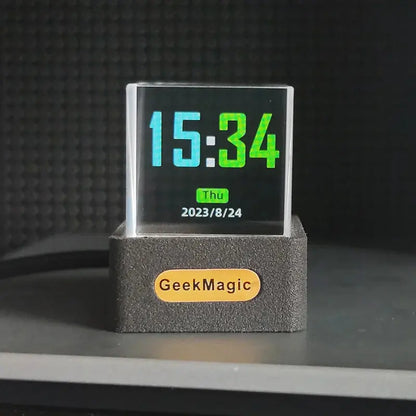 Cubo Holográfico GeekMagic – Reloj, Álbum GIF y Estación Meteorológica Inteligente de Escritorio ¡Todo Chido!
