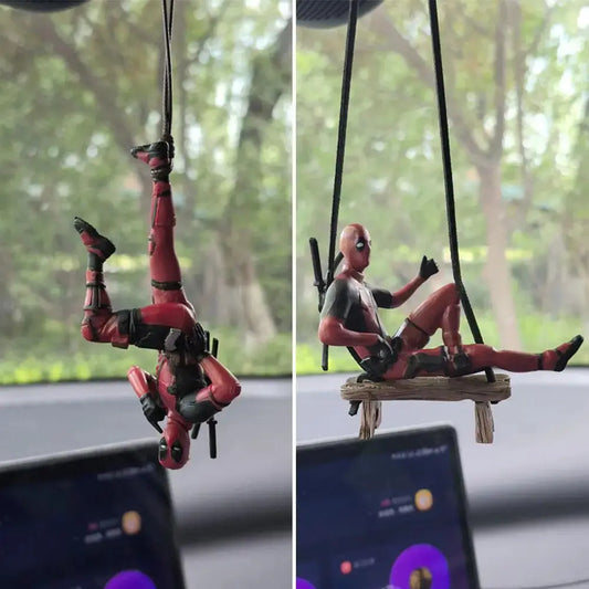 Adorno de Retrovisor Deadpool – Colgante Divertido con Libro 'SUCK IT' ¡Todo Chido!