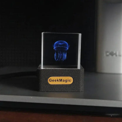 Cubo Holográfico GeekMagic – Reloj, Álbum GIF y Estación Meteorológica Inteligente de Escritorio ¡Todo Chido!